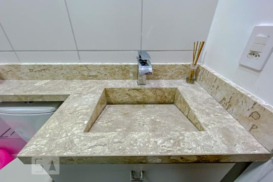 Detalhe Banheiro de apartamento à venda com 2 quartos, 68m² em Penha de França, São Paulo