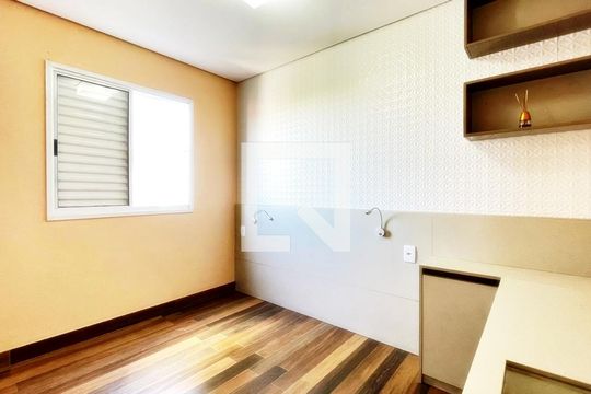 Quarto 2 de apartamento à venda com 2 quartos, 47m² em Jardim Las Vegas, Guarulhos