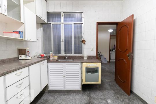 Cozinha de casa de condomínio à venda com 3 quartos, 123m² em Encantado, Rio de Janeiro