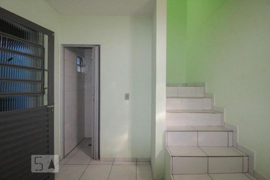 cozinha de kitnet/studio para alugar com 1 quarto, 40m² em Vila Palmeiras, São Paulo