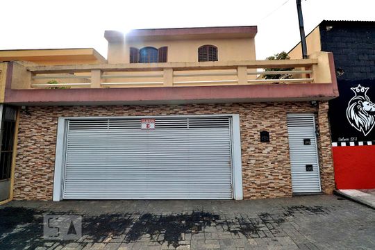 Fachada de casa à venda com 3 quartos, 300m² em Vila Aquilino, Santo André