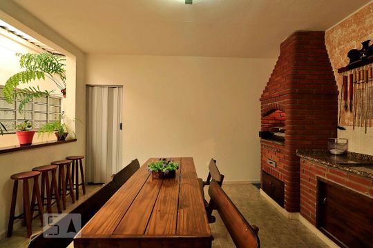 Churrasqueira de casa à venda com 3 quartos, 300m² em Vila Aquilino, Santo André