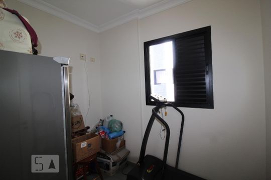 Quarto serviço de apartamento para alugar com 3 quartos, 303m² em Santa Paula, São Caetano do Sul
