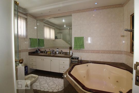 Banheiro Suite 1 master  de apartamento à venda com 3 quartos, 303m² em Santa Paula, São Caetano do Sul