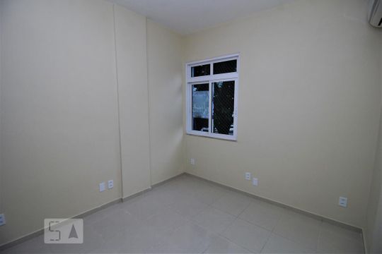 Quarto 2 de apartamento para alugar com 2 quartos, 67m² em Botafogo, Rio de Janeiro