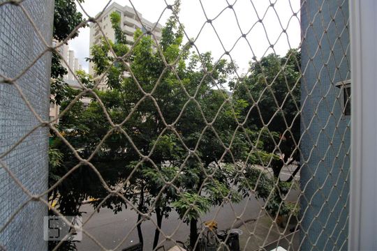 Vista do Quarto 1 de apartamento para alugar com 2 quartos, 67m² em Botafogo, Rio de Janeiro