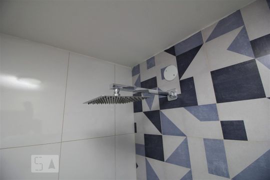 Chuveiro de apartamento para alugar com 2 quartos, 67m² em Botafogo, Rio de Janeiro