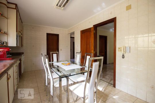 Cozinha de casa à venda com 5 quartos, 424m² em Vila Indiana, São Paulo