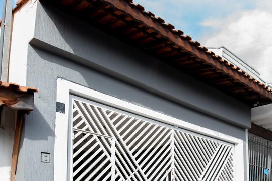 Fachada de casa à venda com 3 quartos, 158m² em Vila Sao Geraldo, São Paulo