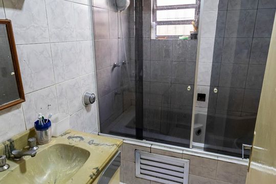 Quarto 3 - Suíte/ Banheiro de casa à venda com 3 quartos, 188m² em Bosque da Saúde, São Paulo