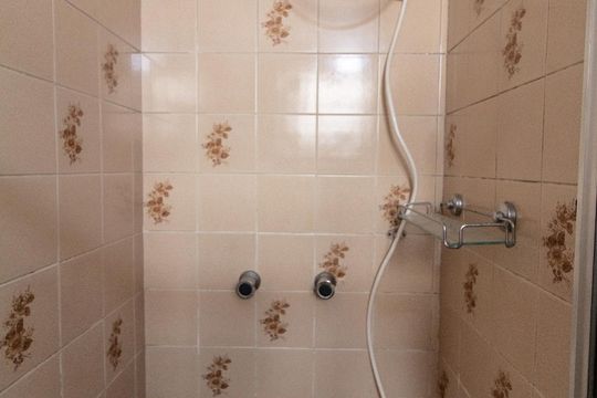 Chuveiro de apartamento para alugar com 1 quarto, 44m² em Consolação, São Paulo