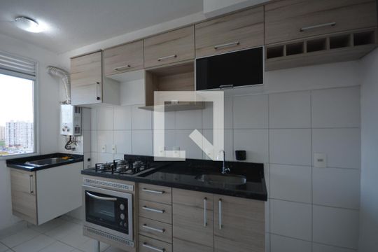 Cozinha de apartamento para alugar com 2 quartos, 50m² em Parada de Lucas, Rio de Janeiro
