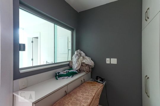Área de Serviço - Quarto de casa de condomínio para alugar com 5 quartos, 700m² em Vargem Pequena, Rio de Janeiro