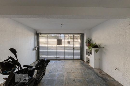 Garagem de casa à venda com 3 quartos, 104m² em Penha de França, São Paulo
