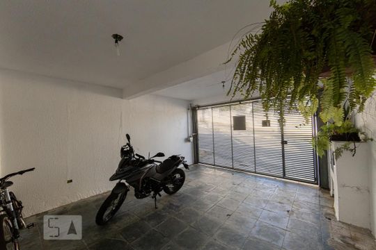 Garagem de casa à venda com 3 quartos, 104m² em Penha de França, São Paulo