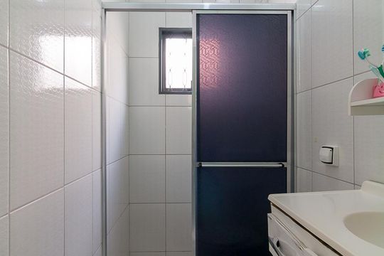 Banheiro social de casa à venda com 3 quartos, 150m² em Parque Continental I, Guarulhos