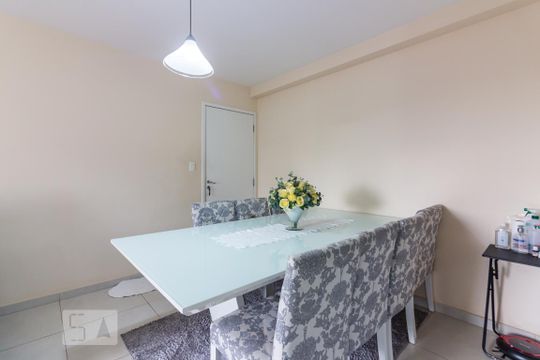 Sala de apartamento à venda com 3 quartos, 74m² em Jaguaribe, Osasco