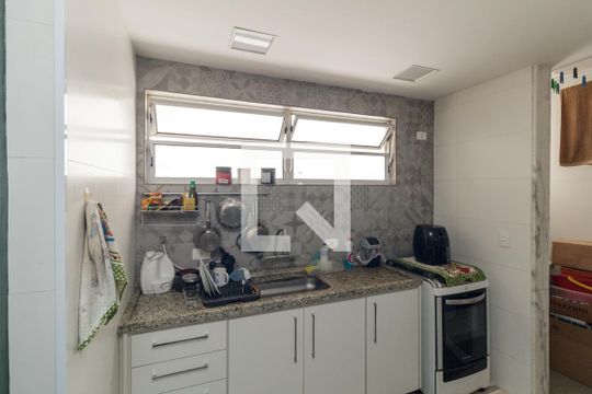 Cozinha de kitnet/studio para alugar com 1 quarto, 50m² em Vila Buarque, São Paulo
