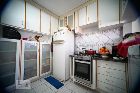 Cozinha de casa à venda com 4 quartos, 300m² em Jardim Itu-sabará, Porto Alegre