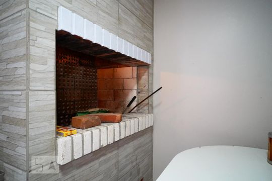 churrasqueira de casa à venda com 4 quartos, 300m² em Jardim Itu-sabará, Porto Alegre