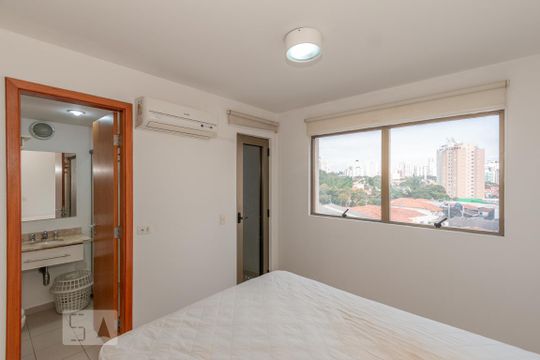 Studio/Quarto de kitnet/studio para alugar com 1 quarto, 28m² em Campo Belo, São Paulo