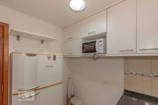 Studio/Cozinha de kitnet/studio para alugar com 1 quarto, 28m² em Campo Belo, São Paulo