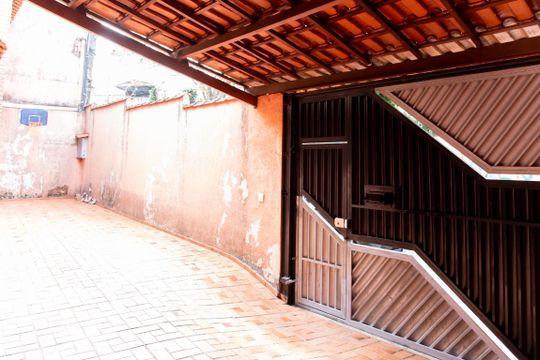 Garagem de casa para alugar com 3 quartos, 200m² em Cidade Patriarca, São Paulo