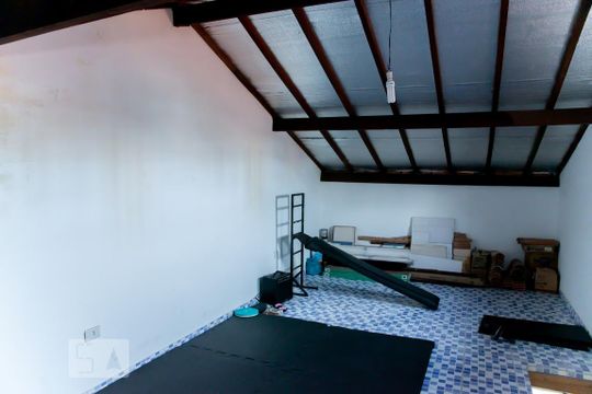 Sotão de casa para alugar com 3 quartos, 200m² em Cidade Patriarca, São Paulo