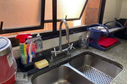 Cozinha - Torneira de apartamento para alugar com 3 quartos, 200m² em Jardim Vitória Régia, São Paulo