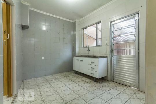 Cozinha de casa para alugar com 2 quartos, 60m² em Parque das Américas, Mauá