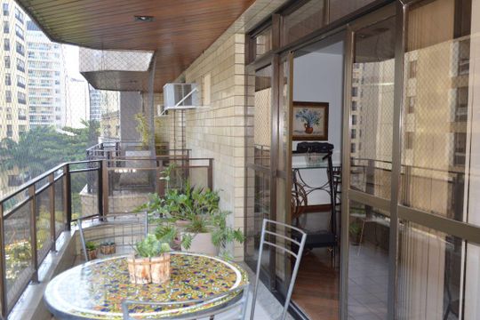 Varanda da Sala de apartamento à venda com 4 quartos, 192m² em Icaraí, Niterói