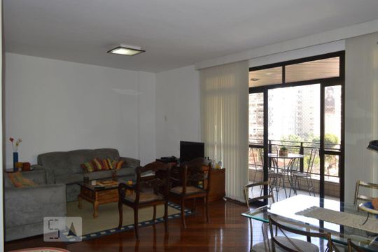 Apartamento à venda com 4 quartos, 192m² em Icaraí, Niterói
