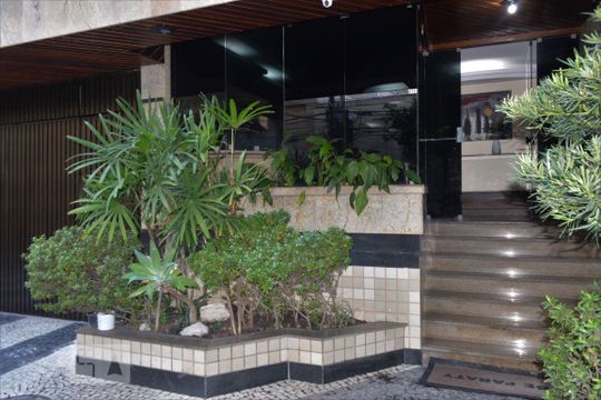 Entrada de apartamento à venda com 4 quartos, 192m² em Icaraí, Niterói