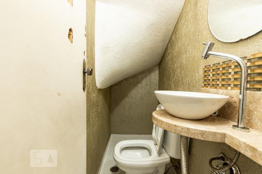 Lavabo de casa à venda com 3 quartos, 136m² em Cidade Líder, São Paulo