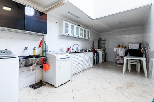 Área de serviço de casa à venda com 3 quartos, 136m² em Cidade Líder, São Paulo