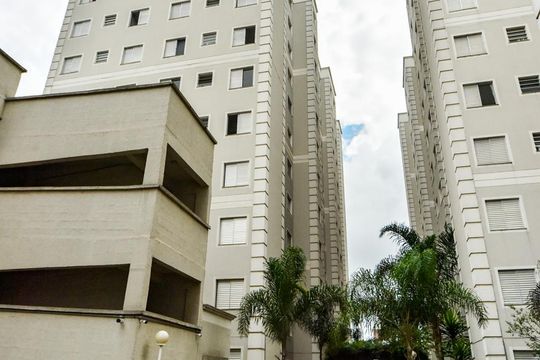 Fachada do bloco de apartamento para alugar com 2 quartos, 45m² em Taboão, São Bernardo do Campo