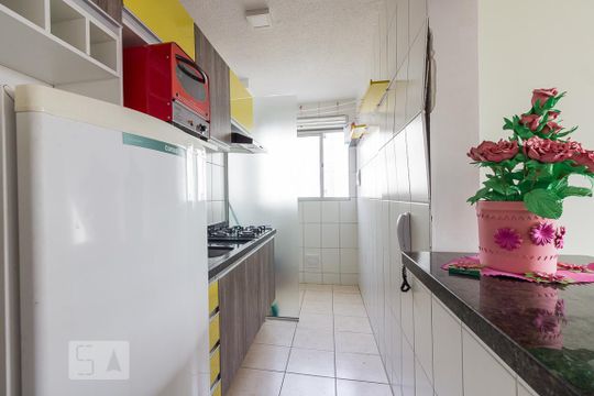 Cozinha e Área de Serviço de apartamento à venda com 2 quartos, 54m² em Rubem Berta, Porto Alegre