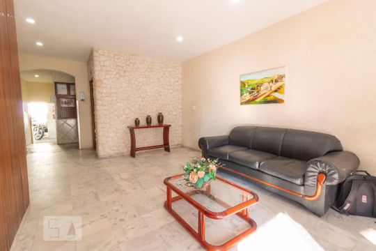 Hall de apartamento para alugar com 3 quartos, 86m² em Madureira, Rio de Janeiro