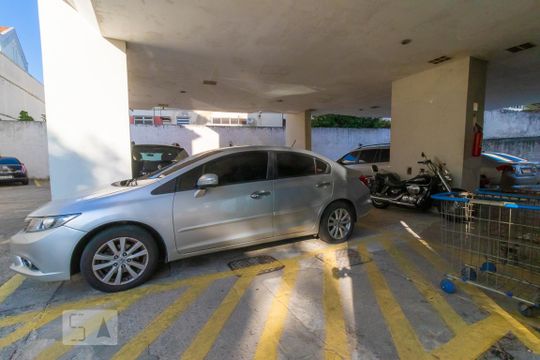 Garagem de apartamento para alugar com 3 quartos, 86m² em Madureira, Rio de Janeiro