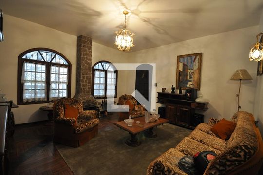 Casa à venda com 3 quartos, 390m² em Tucuruvi, São Paulo