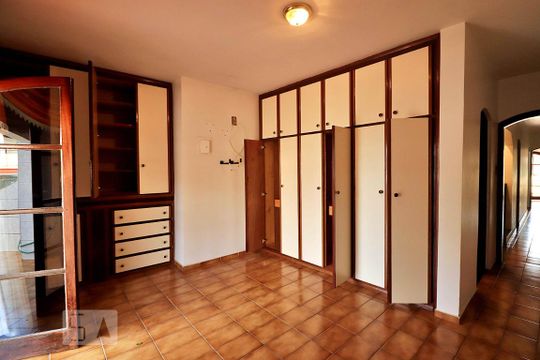 Quarto Suíte de casa para alugar com 3 quartos, 220m² em Jardim Las Vegas, Santo André