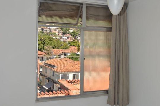Quarto 1 de apartamento à venda com 3 quartos, 80m² em Santa Rosa, Niterói