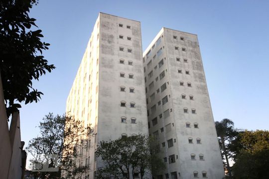 Fachada de apartamento para alugar com 1 quarto, 45m² em Vila Santana, São Paulo