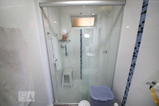 Banheiro  de apartamento para alugar com 1 quarto, 45m² em Vila Santana, São Paulo