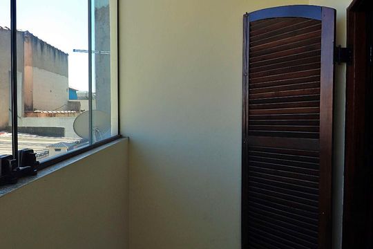 Varanda do Quarto Suíte de casa à venda com 3 quartos, 302m² em Parque Gerassi, Santo André