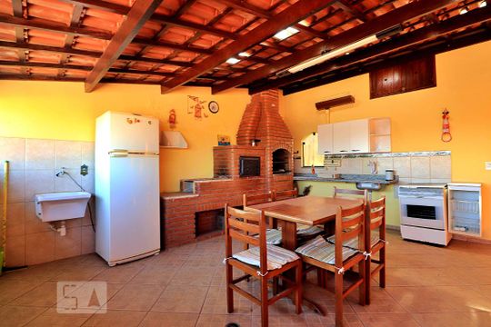 Terraço de casa à venda com 3 quartos, 302m² em Parque Gerassi, Santo André