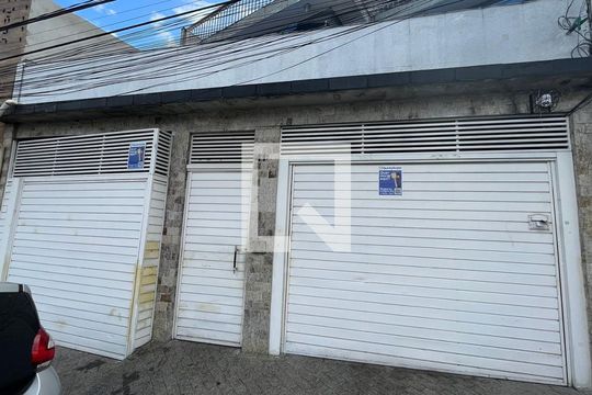 Fachada de casa à venda com 8 quartos, 1000m² em Vila Guilherme, São Paulo