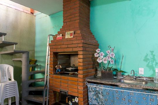 Churrasqueira de casa à venda com 3 quartos, 160m² em Gopoúva, Guarulhos