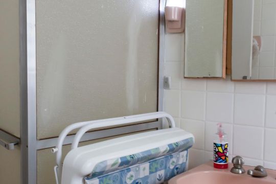Banheiro de casa para alugar com 4 quartos, 600m² em Planalto Paulista, São Paulo