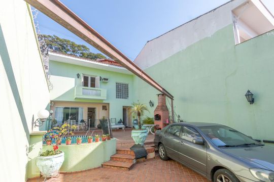 Garagem de casa à venda com 3 quartos, 200m² em Parque Colonial, São Paulo